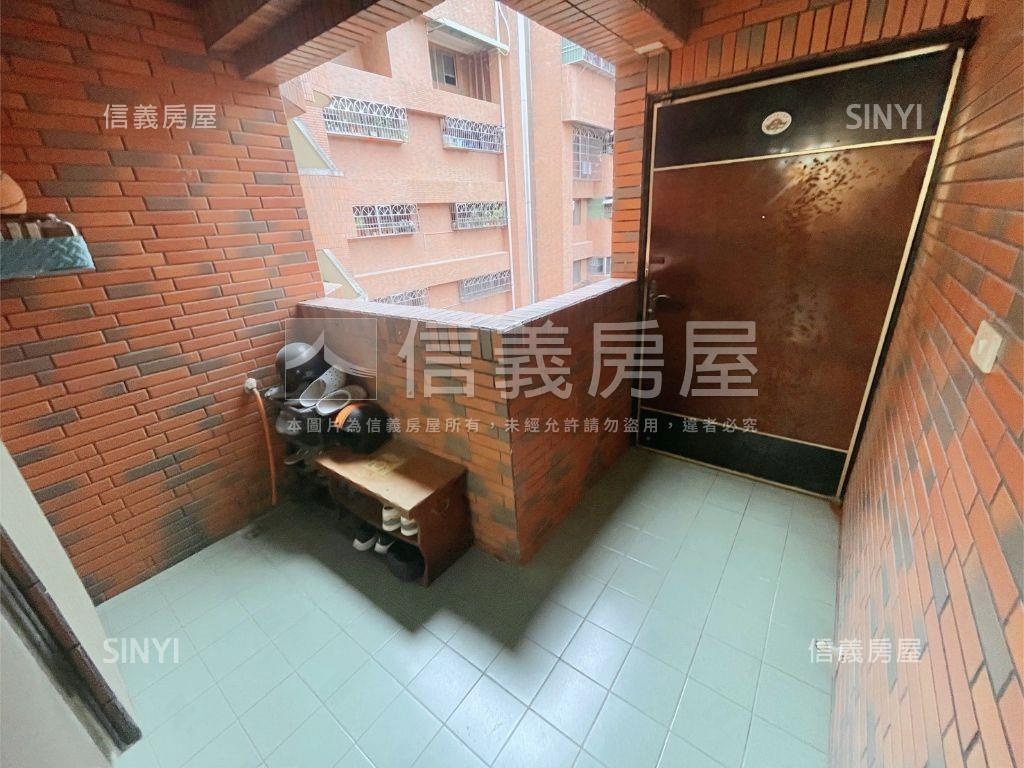 高鐵公園高樓大四房房屋室內格局與周邊環境