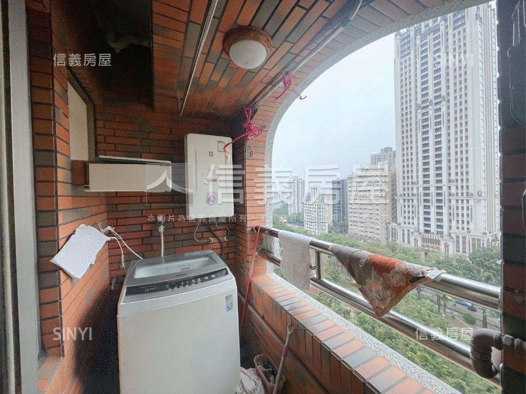 高鐵公園高樓大四房房屋室內格局與周邊環境