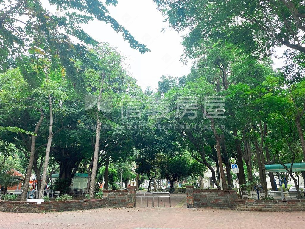 高鐵公園高樓大四房房屋室內格局與周邊環境