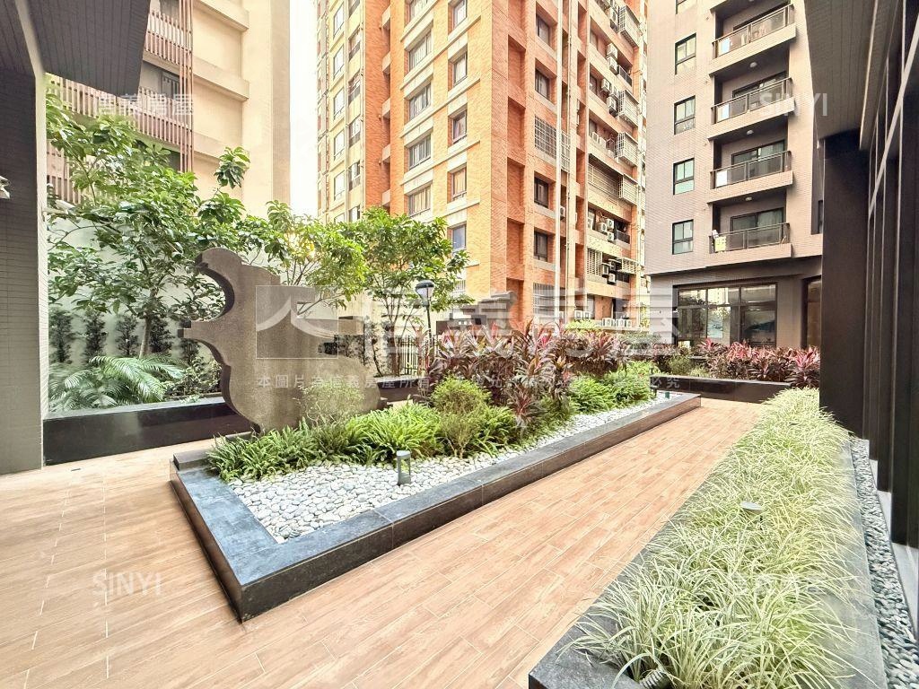 崇德１１期三房平車房屋室內格局與周邊環境