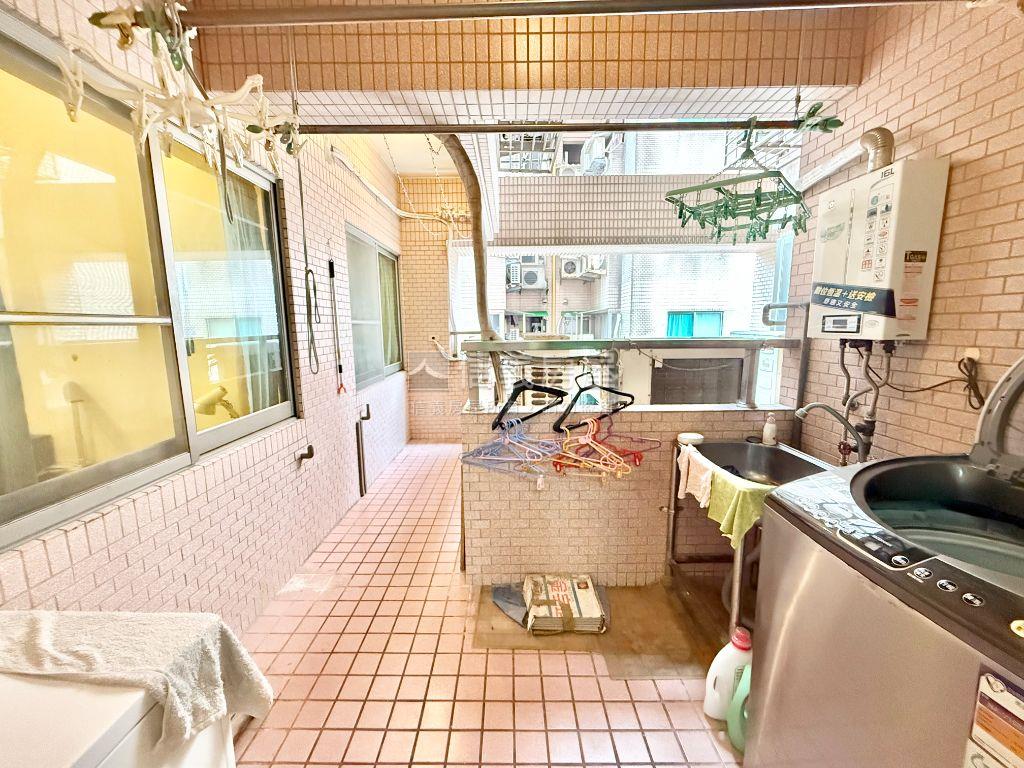 坐擁綠意湖景水蓮大戶房屋室內格局與周邊環境