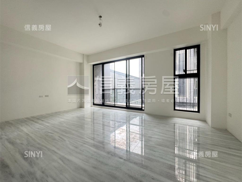 九份子稻城亞丁房屋室內格局與周邊環境