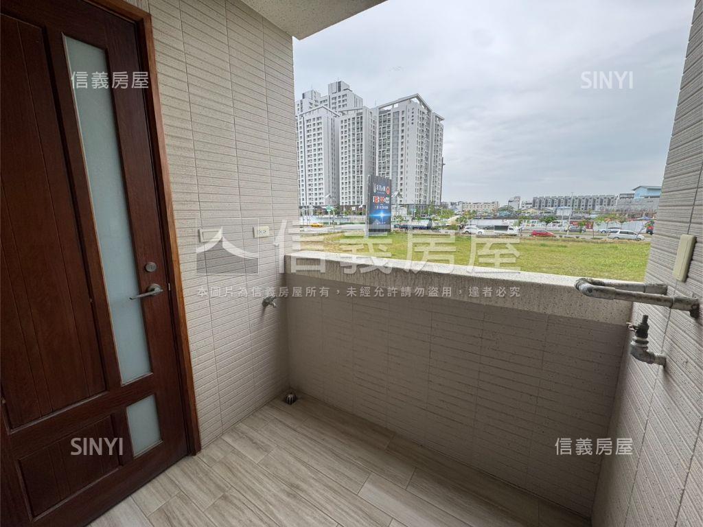 九份子稻城亞丁房屋室內格局與周邊環境