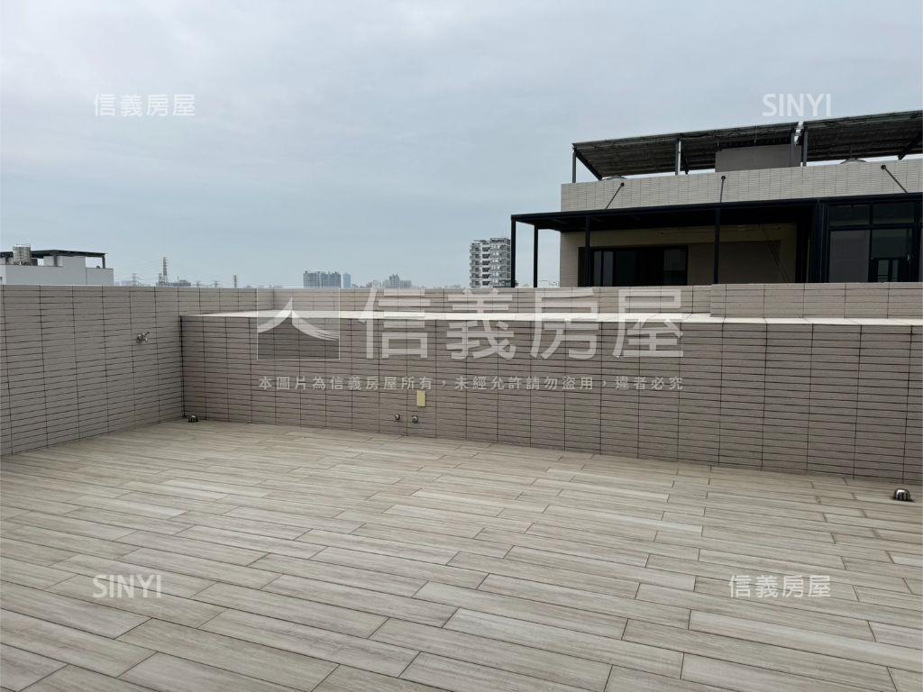 九份子稻城亞丁房屋室內格局與周邊環境