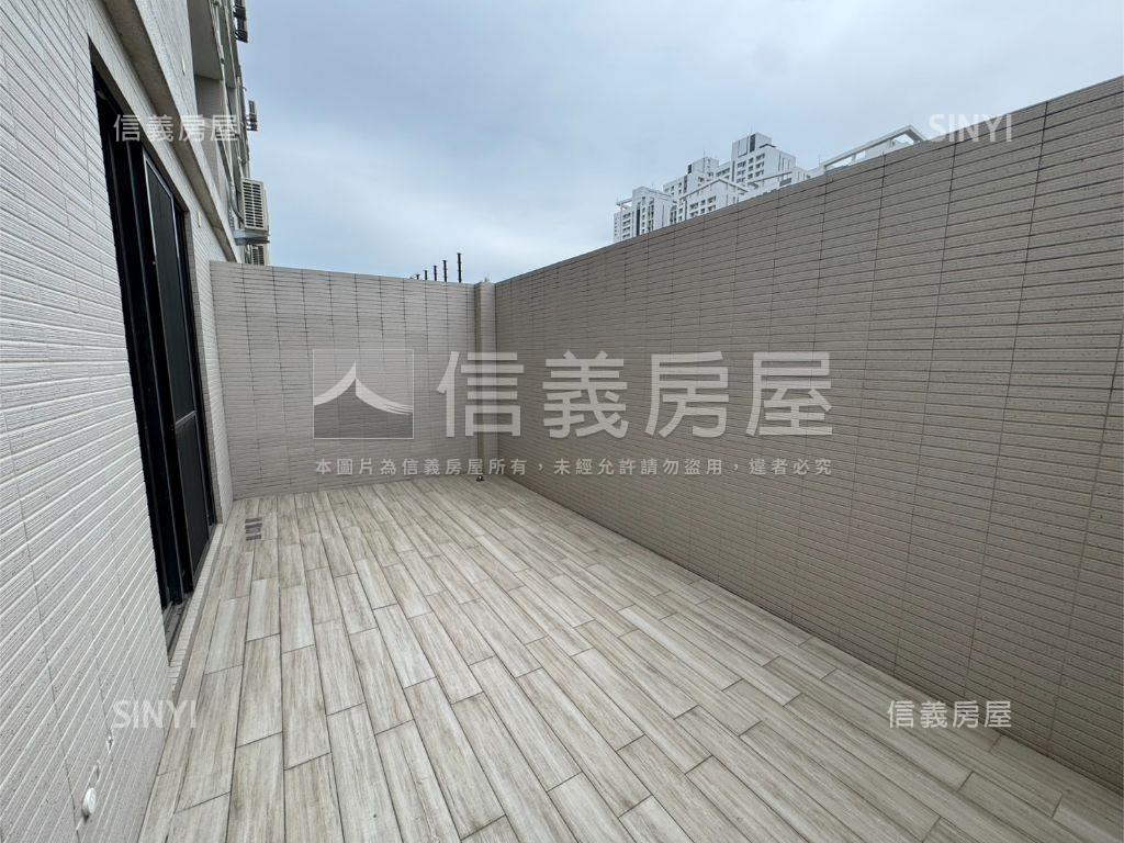 九份子稻城亞丁房屋室內格局與周邊環境