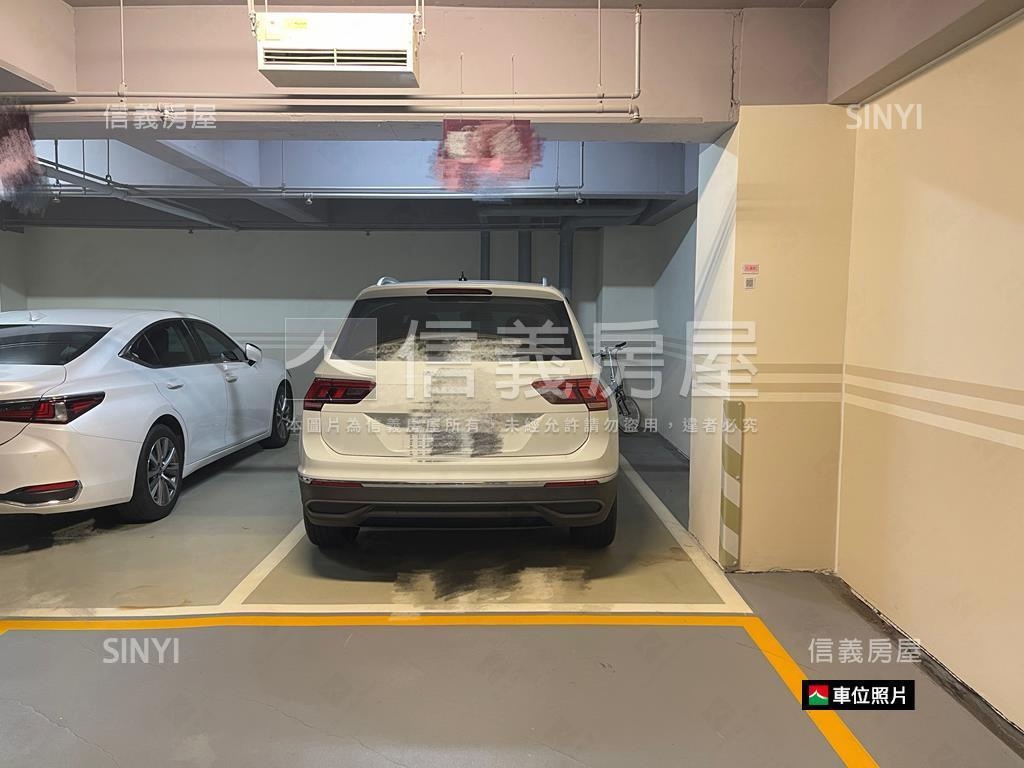 經國重劃區表參道三房車位房屋室內格局與周邊環境