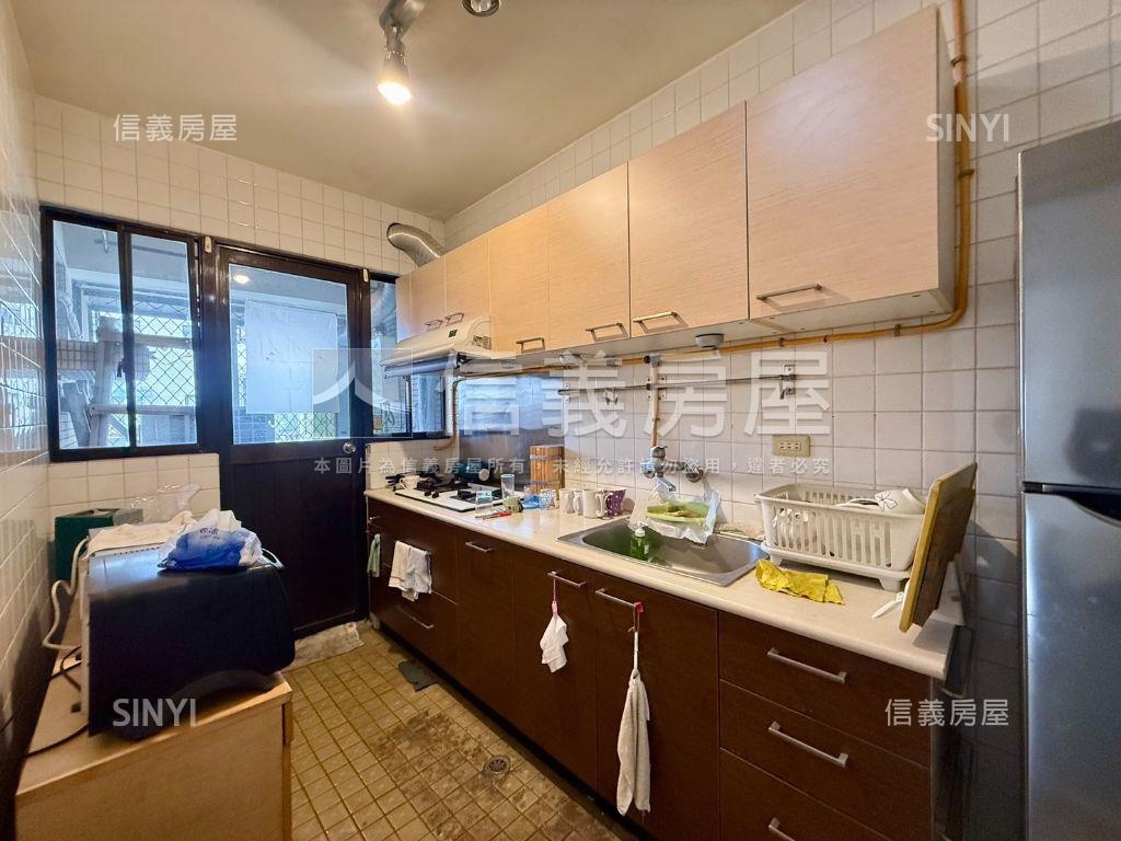 大陸工程興安雙衛高樓景觀房屋室內格局與周邊環境