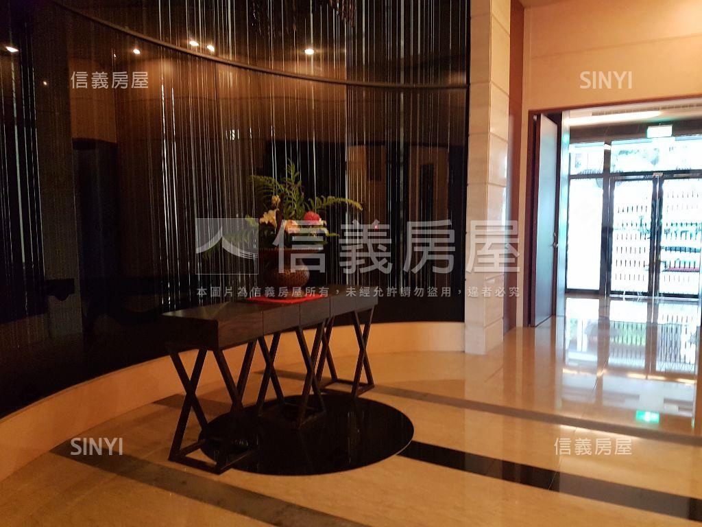 百達艷麗稀有格局雙車位房屋室內格局與周邊環境