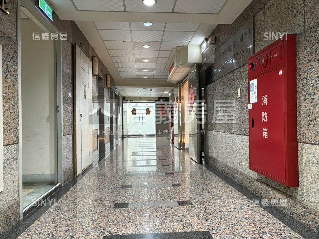 《雙捷運》美辦附車位房屋室內格局與周邊環境