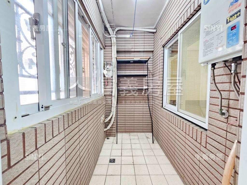 次頂樓３房●法國賞房屋室內格局與周邊環境