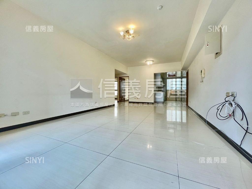 近Ａ１７大空間四房車位房屋室內格局與周邊環境