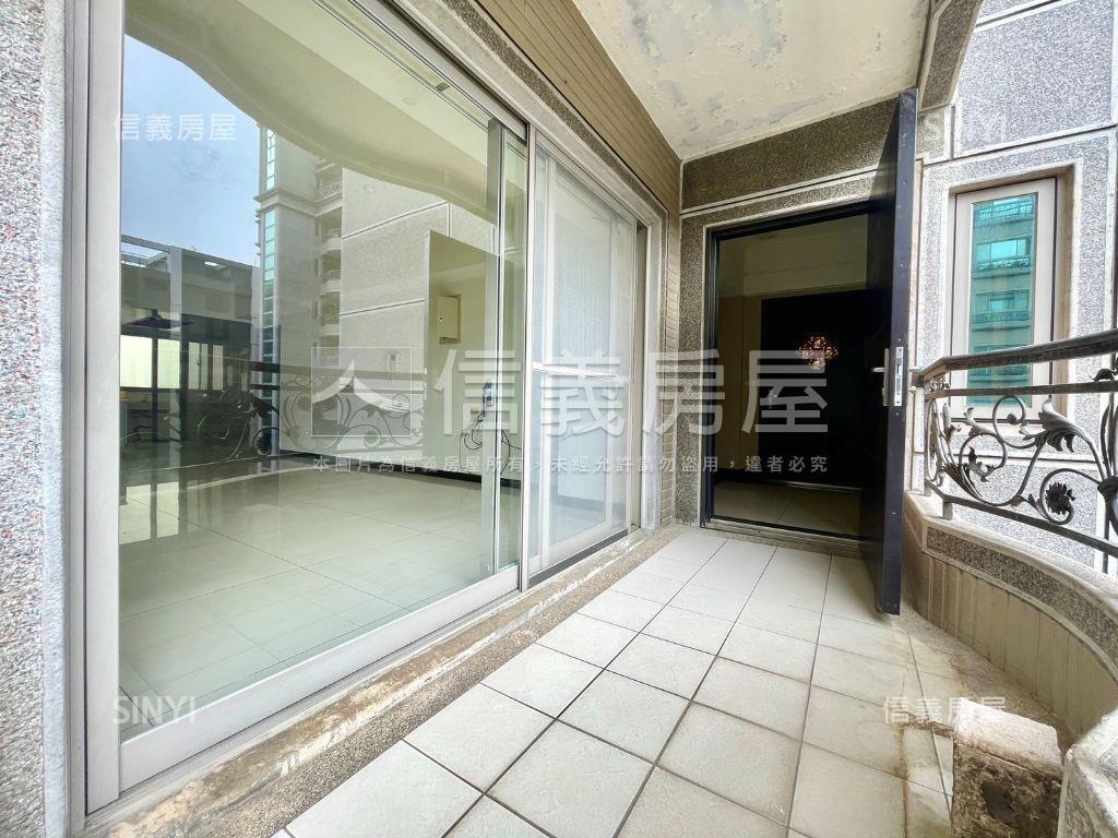 近Ａ１７大空間四房車位房屋室內格局與周邊環境