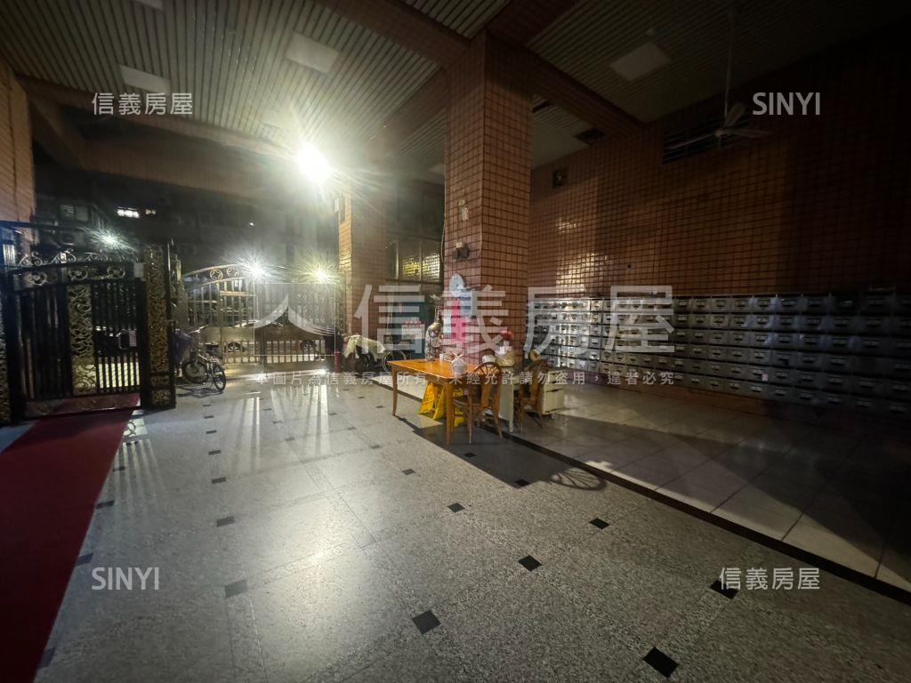 台北新界三房前後陽台房屋室內格局與周邊環境
