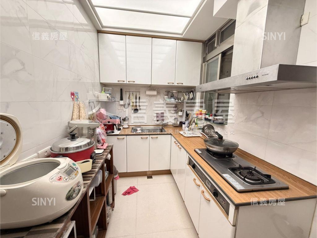 三代同堂免爬高大氣樓中樓房屋室內格局與周邊環境