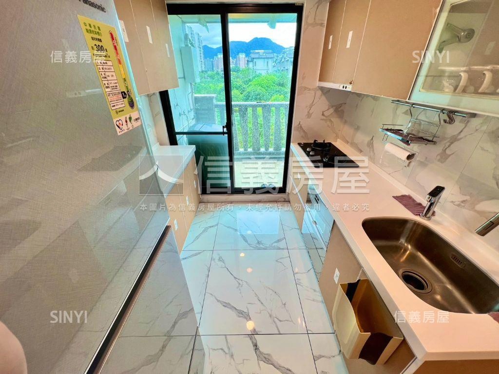 銀河稀有邊間露臺無暗廳房屋室內格局與周邊環境