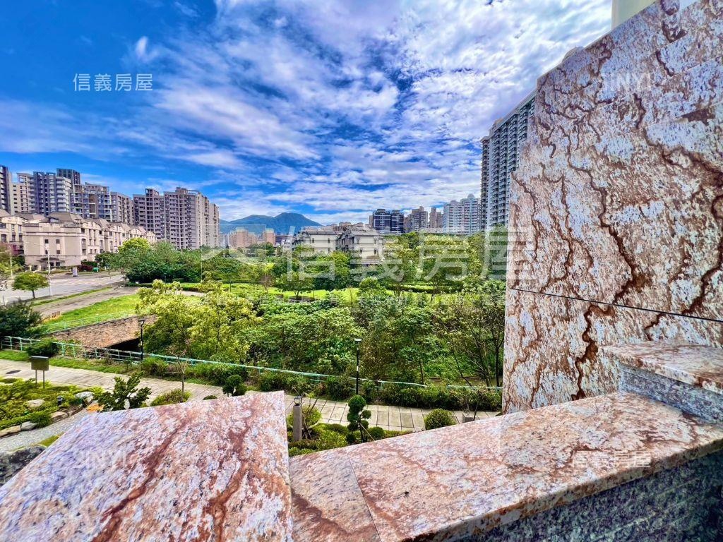 銀河稀有邊間露臺無暗廳房屋室內格局與周邊環境