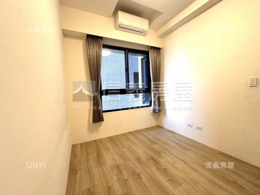 硯１２面學校樹梢戶房屋室內格局與周邊環境