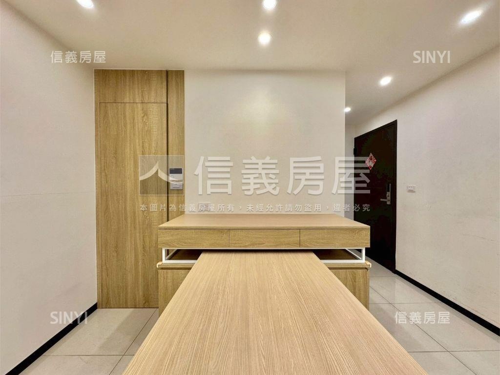 捷運站旁裝潢兩房平車房屋室內格局與周邊環境