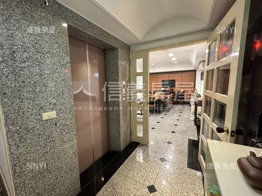 長安西重慶整棟電梯透天房屋室內格局與周邊環境