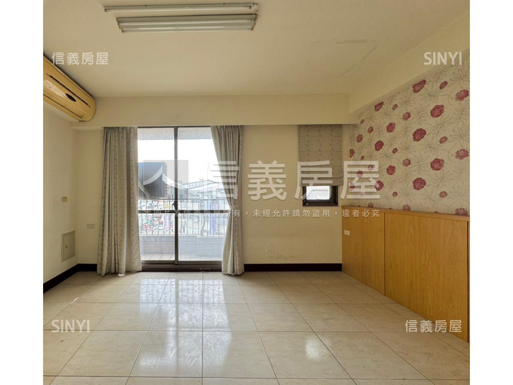 昌平路震後漂亮金店面房屋室內格局與周邊環境