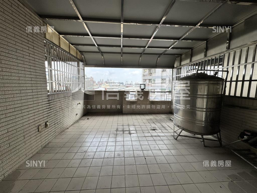 昌平路震後漂亮金店面房屋室內格局與周邊環境