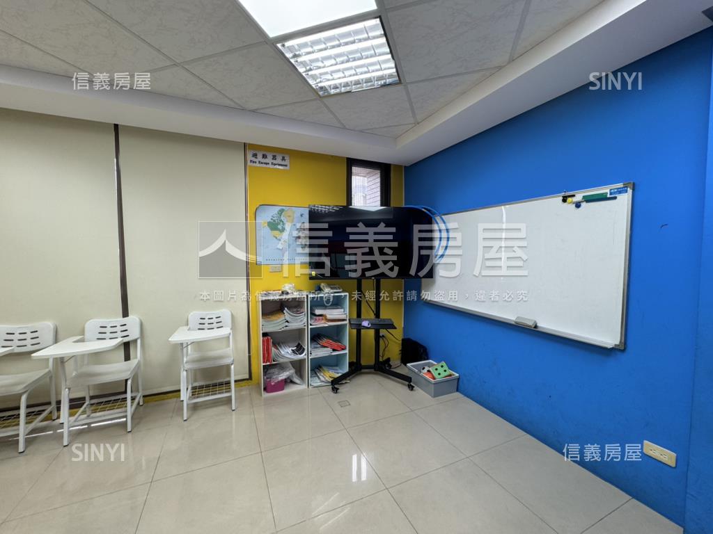 昌平路震後漂亮金店面房屋室內格局與周邊環境