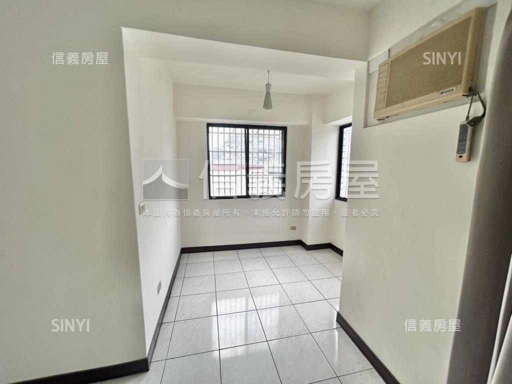 精誠路旁電梯大２房車位房屋室內格局與周邊環境