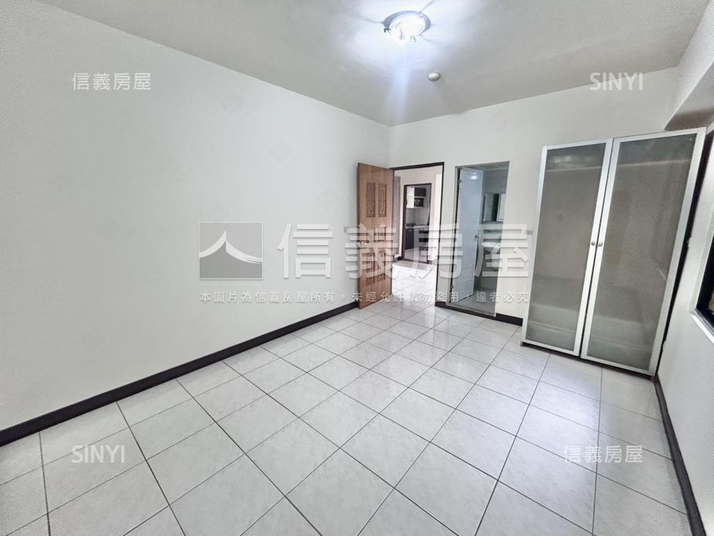 精誠路旁電梯大２房車位房屋室內格局與周邊環境