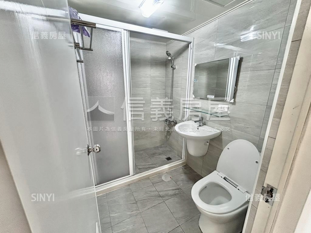 精誠路旁電梯大２房車位房屋室內格局與周邊環境