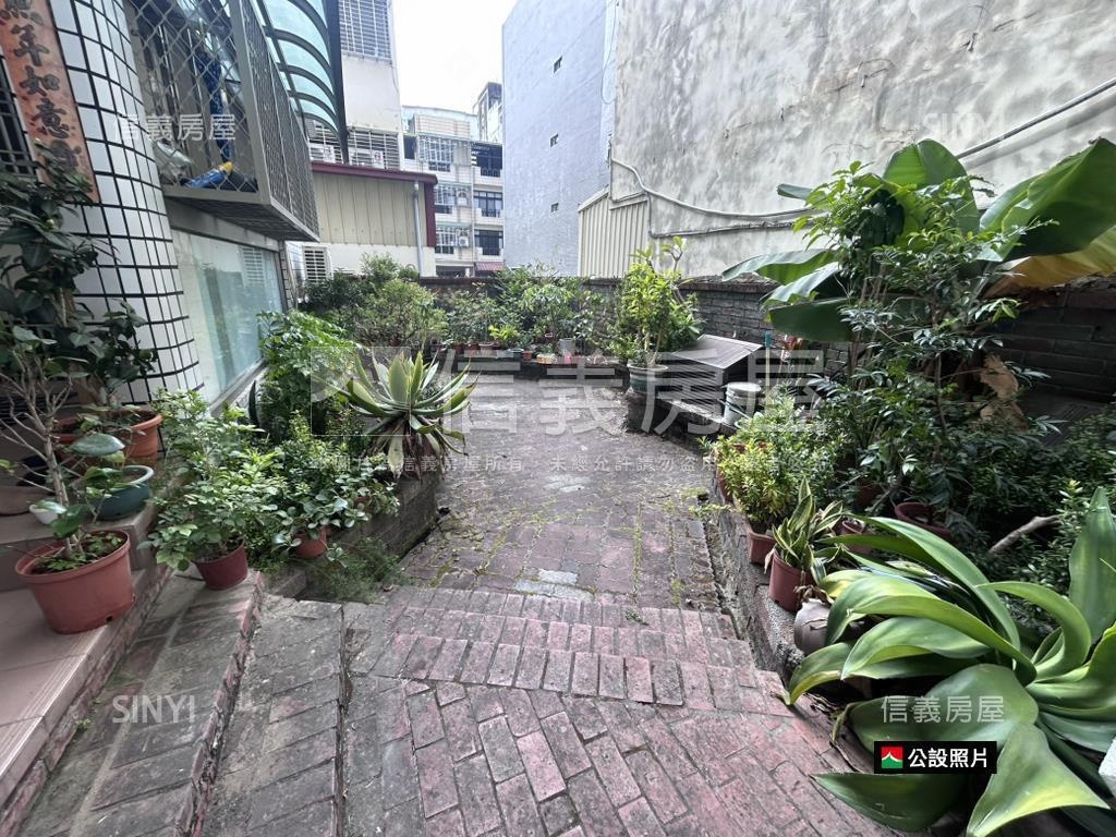 精誠路旁電梯大２房車位房屋室內格局與周邊環境