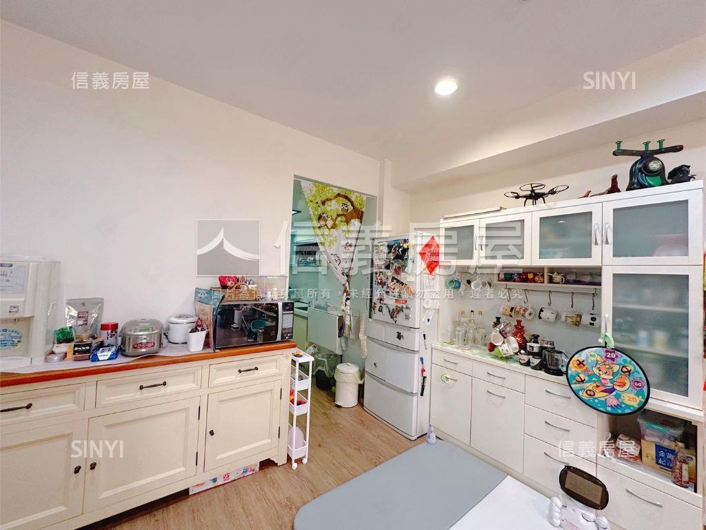 台科大稀有三房雙平車房屋室內格局與周邊環境