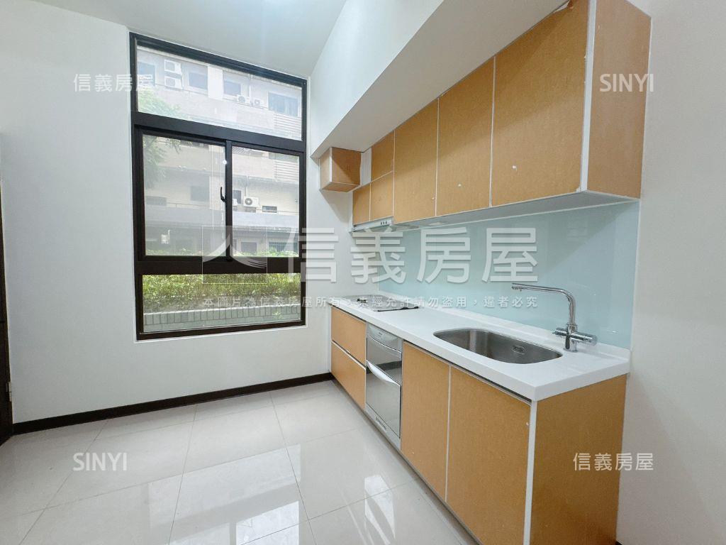 佳鋐首邑一樓好顯眼房屋室內格局與周邊環境