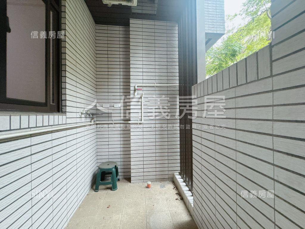 佳鋐首邑一樓好顯眼房屋室內格局與周邊環境
