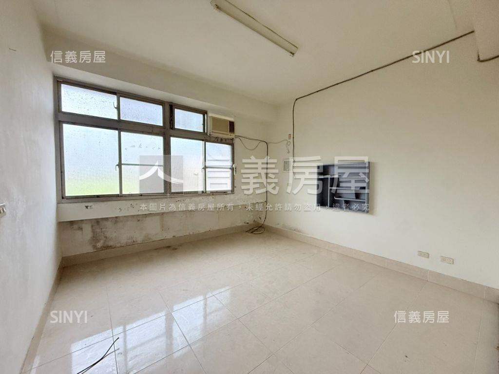 約１５米大路吃市店面透天房屋室內格局與周邊環境