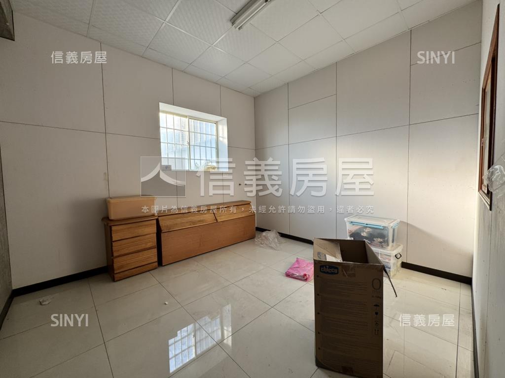稀有大地坪孝親透天房屋室內格局與周邊環境