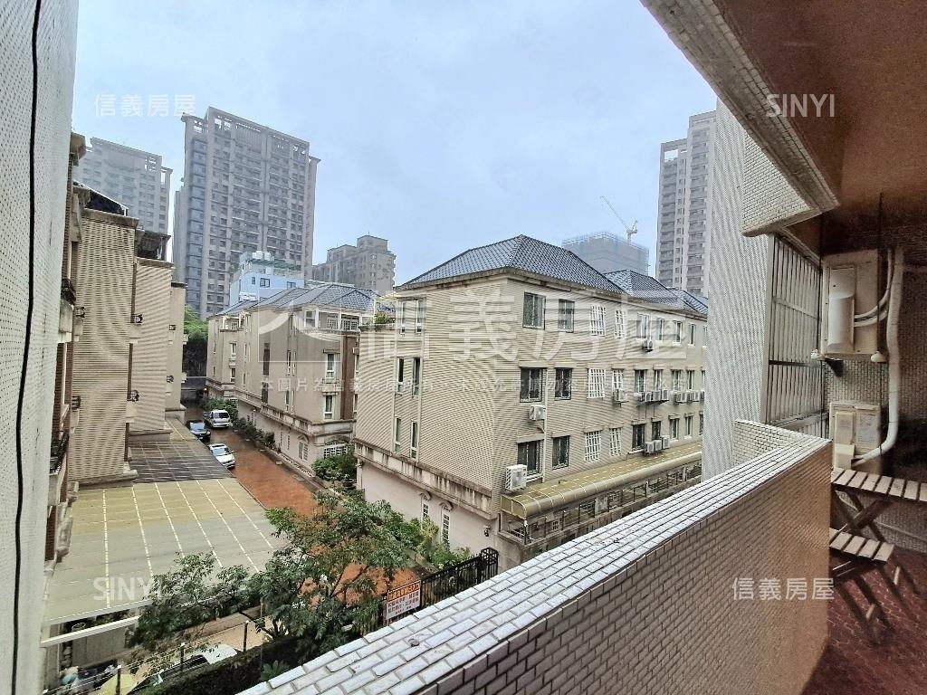 專任中國醫商圈美裝潢三房房屋室內格局與周邊環境