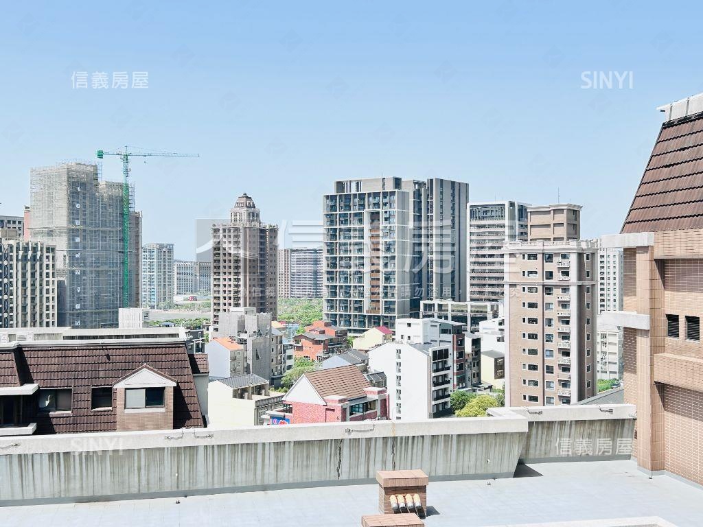 座北朝南青埔高樓湖畔三房房屋室內格局與周邊環境