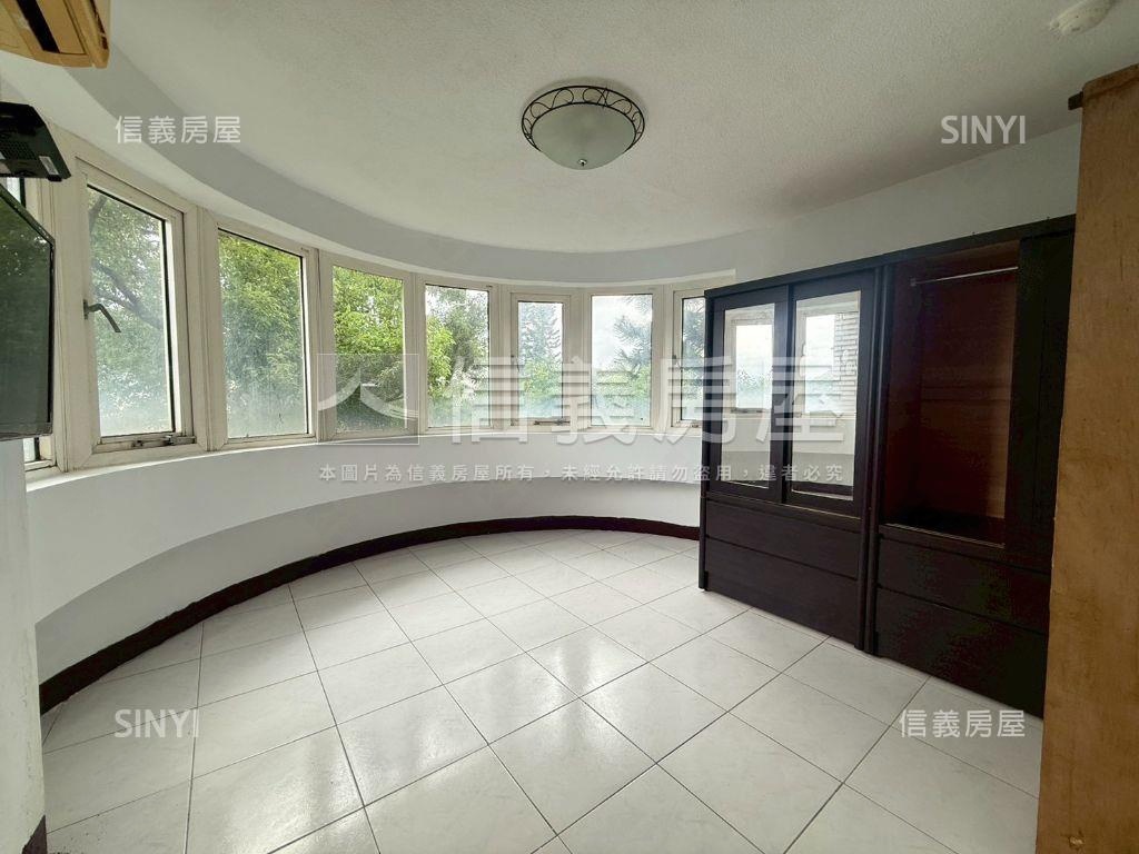 山水雲集五房渡假宅房屋室內格局與周邊環境