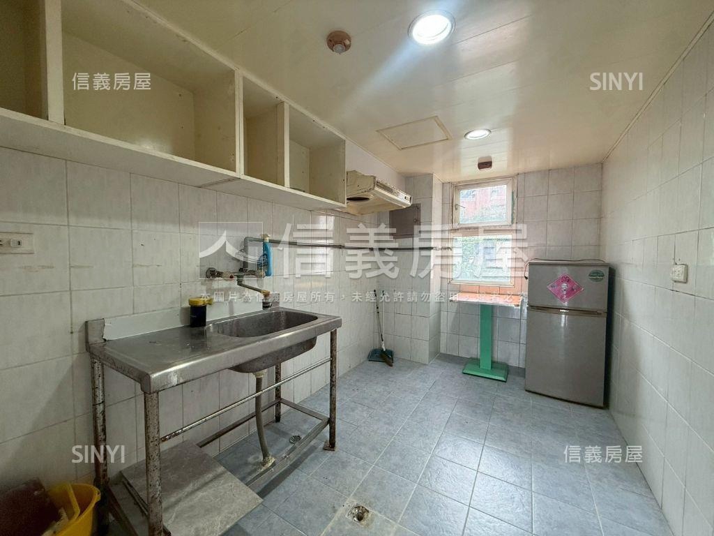 山水雲集五房渡假宅房屋室內格局與周邊環境