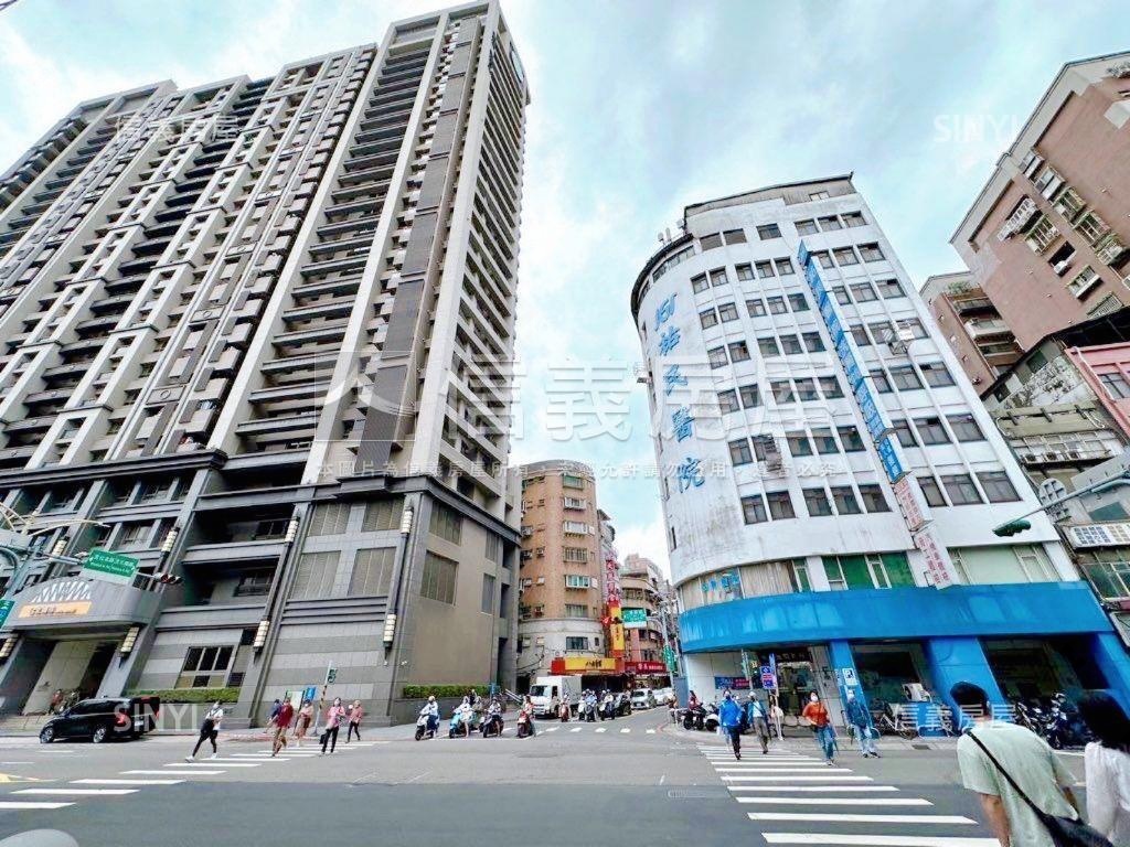 免爬高近捷運●公寓三樓房屋室內格局與周邊環境