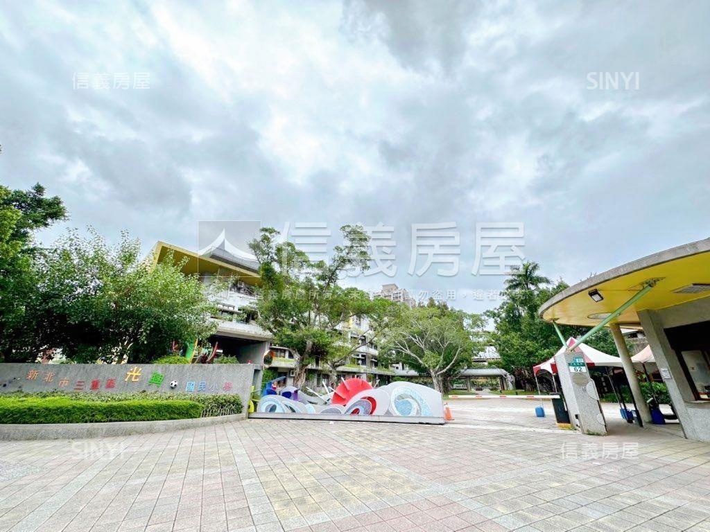 免爬高近捷運●公寓三樓房屋室內格局與周邊環境