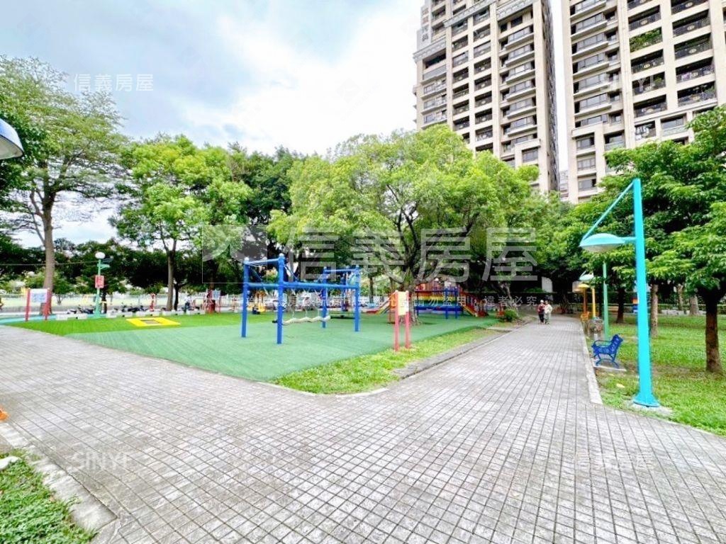 免爬高近捷運●公寓三樓房屋室內格局與周邊環境