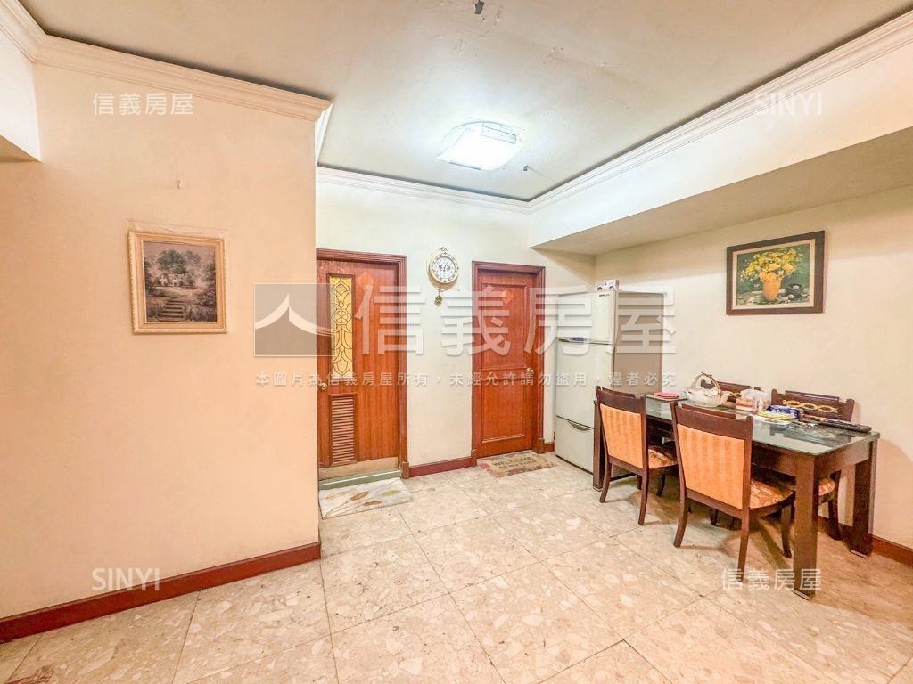 巨蛋瑞豐高樓美二房房屋室內格局與周邊環境