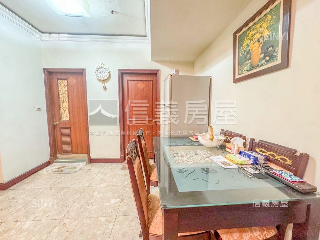 巨蛋瑞豐高樓美二房房屋室內格局與周邊環境