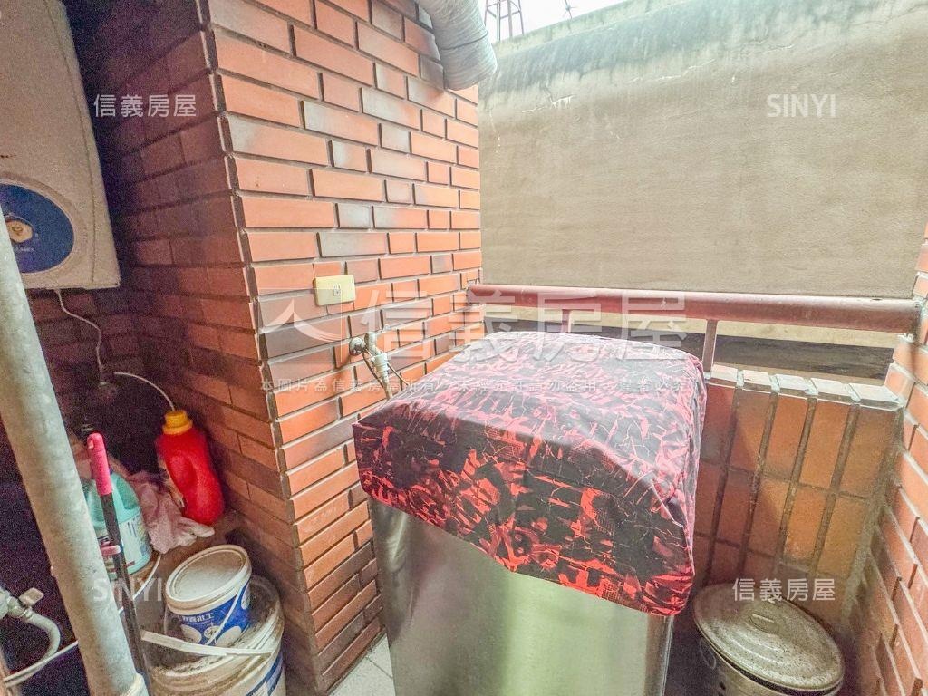 巨蛋瑞豐高樓美二房房屋室內格局與周邊環境