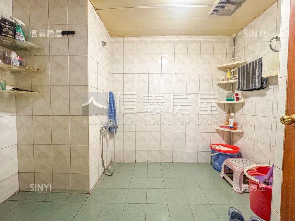 巨蛋瑞豐高樓美二房房屋室內格局與周邊環境