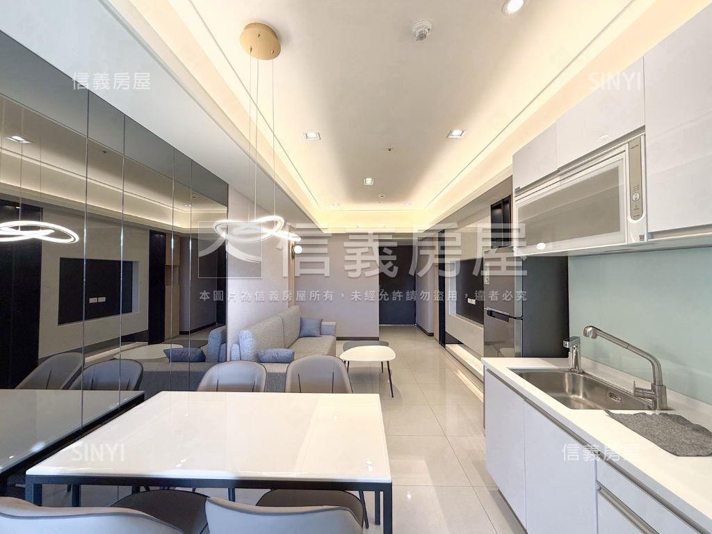 中都高奢裝潢三房平車房屋室內格局與周邊環境