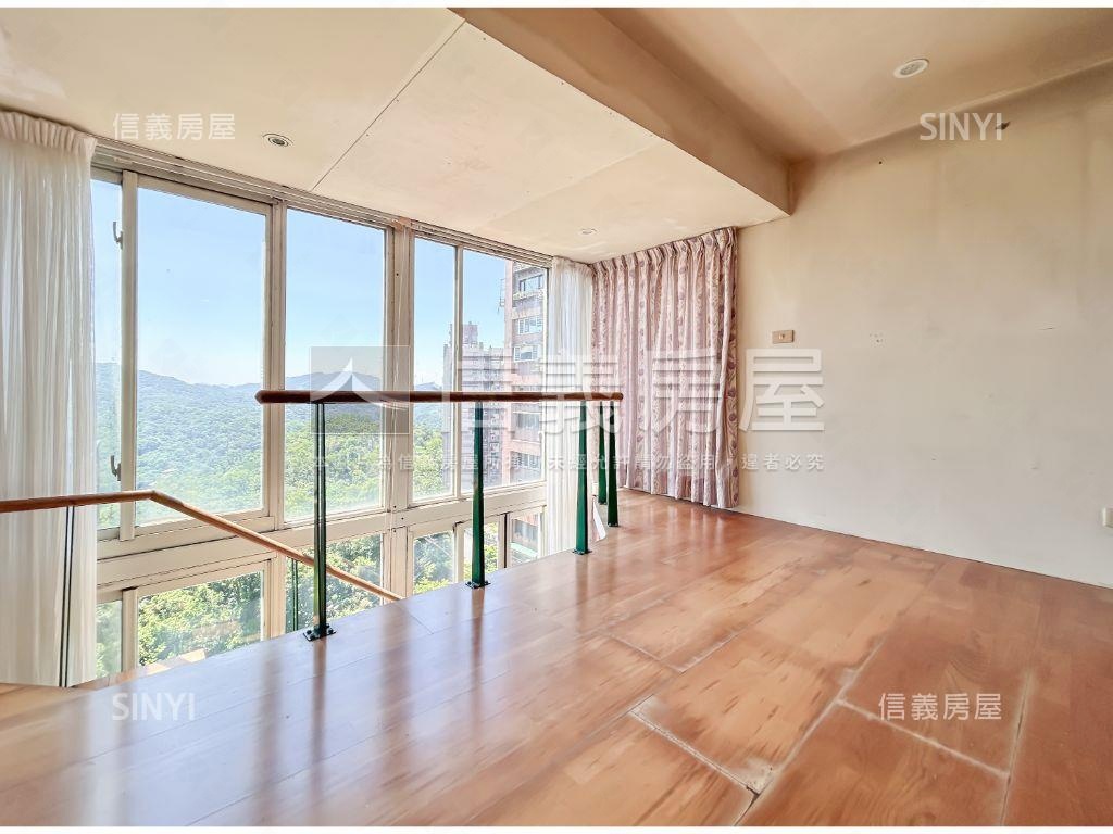 中研二期．山光明媚挑高宅房屋室內格局與周邊環境