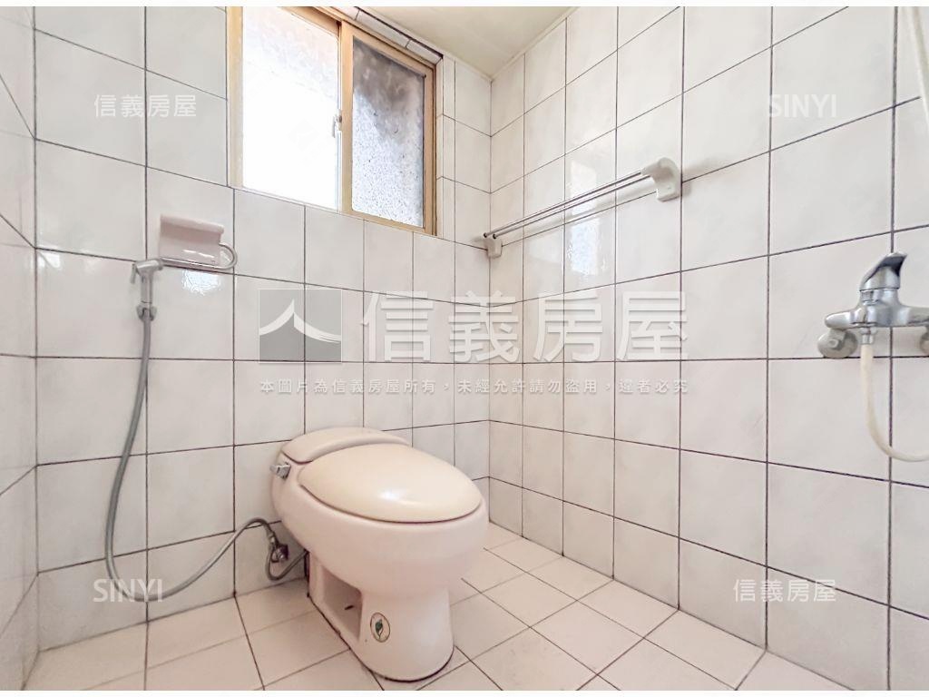 中研二期．山光明媚挑高宅房屋室內格局與周邊環境