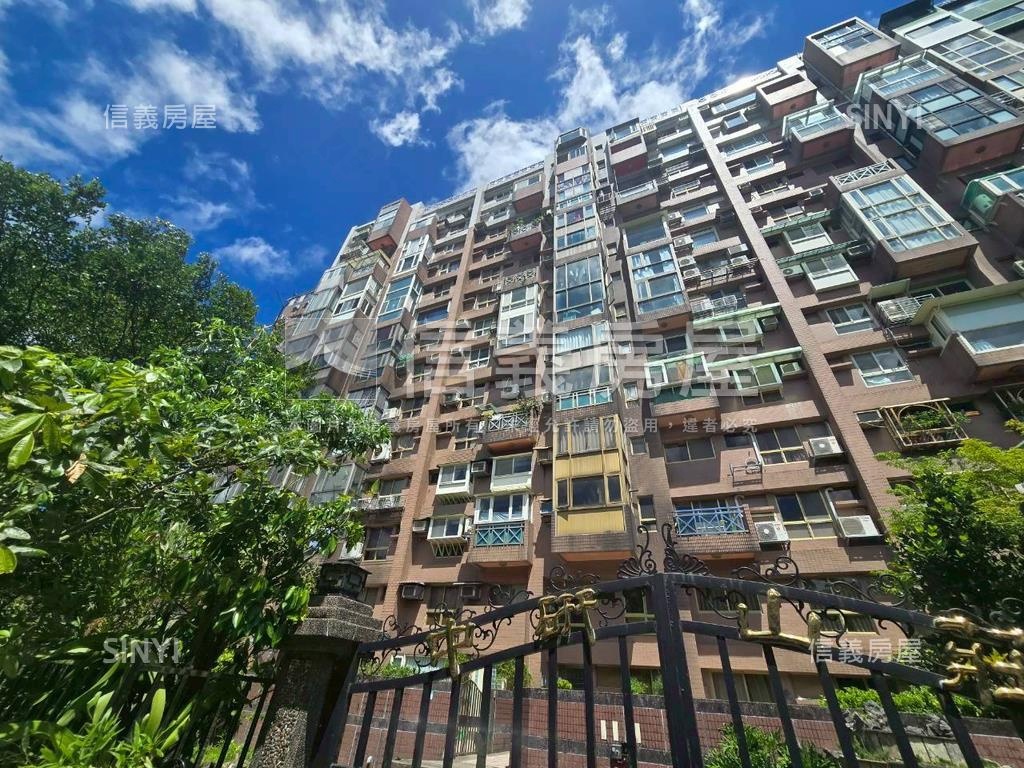 中研二期．山光明媚挑高宅房屋室內格局與周邊環境